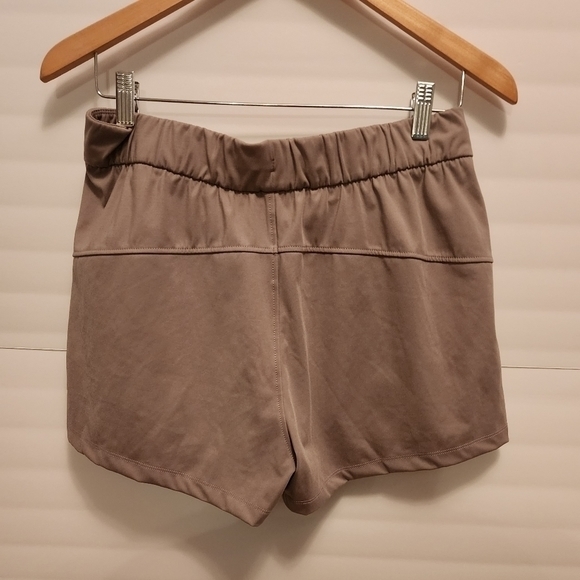 Crz‎ Yoga shorts Size Med - Picture 5 of 6